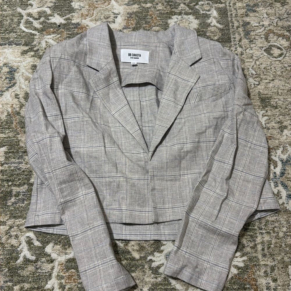 BB Dakota Cropped Blazer by steve madden